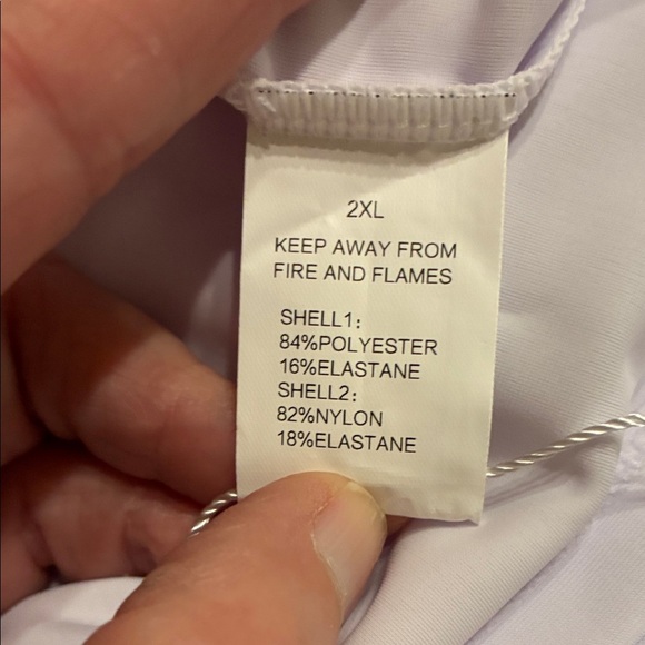 NWT Angel Season Black and White Long Sleeve Swim Shirt 2XL - Picture 8 of 8